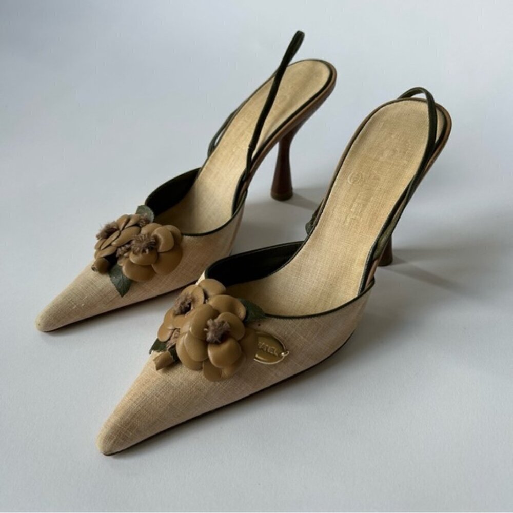Vintage Chanel Beige Floral Embellished Sling Back Pointe Toe Heel Size 39 - Picture 9 of 9